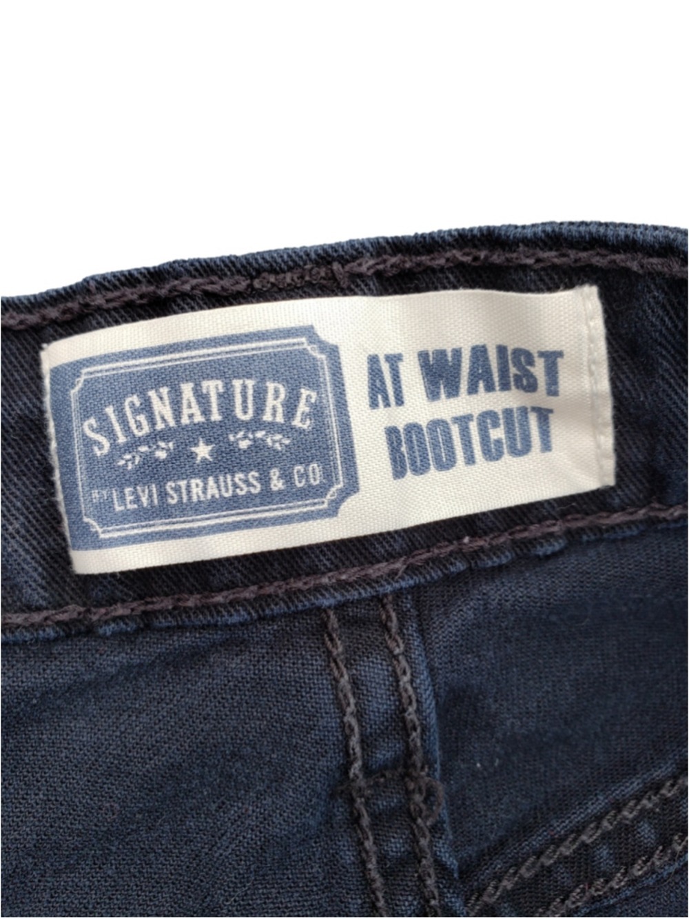 Women's Signature by Levi Strauss & Co. Navy Jeans 14 Short - Picture 3 of 7